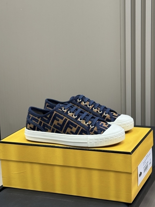 FENDI Women shoes -FENDI 00325F52