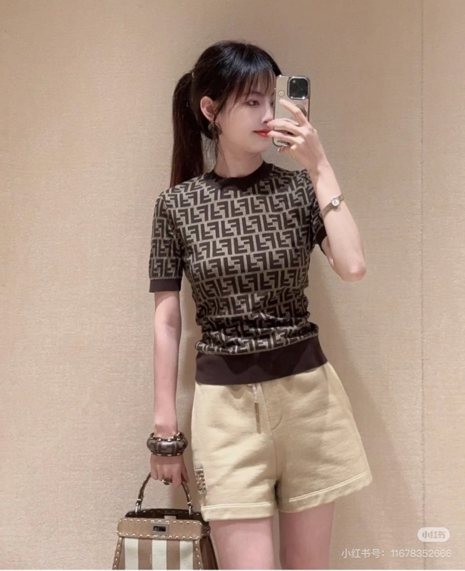 Fendi Women clothes -FENDI 1004AEC