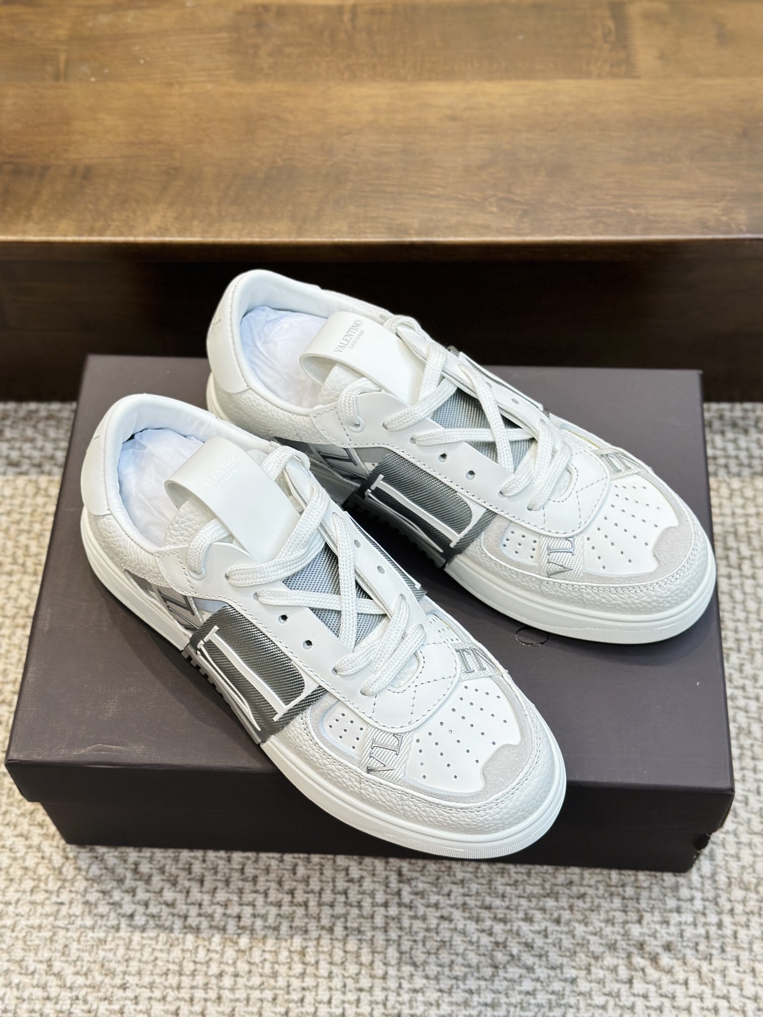 valentino shoes /sneakers-720