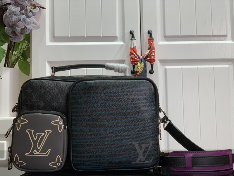 louis vuitton LV MESSENGER MULTIPOCKET M454571A60
