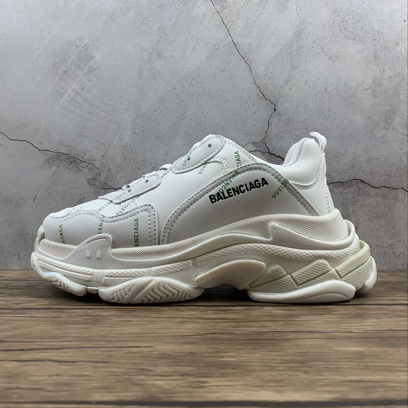 triple s 470 BA LEN CIAGA TRIPLE S WHITE WHITE BLACK WOMAN 35 39 MAN 40 46 EACE