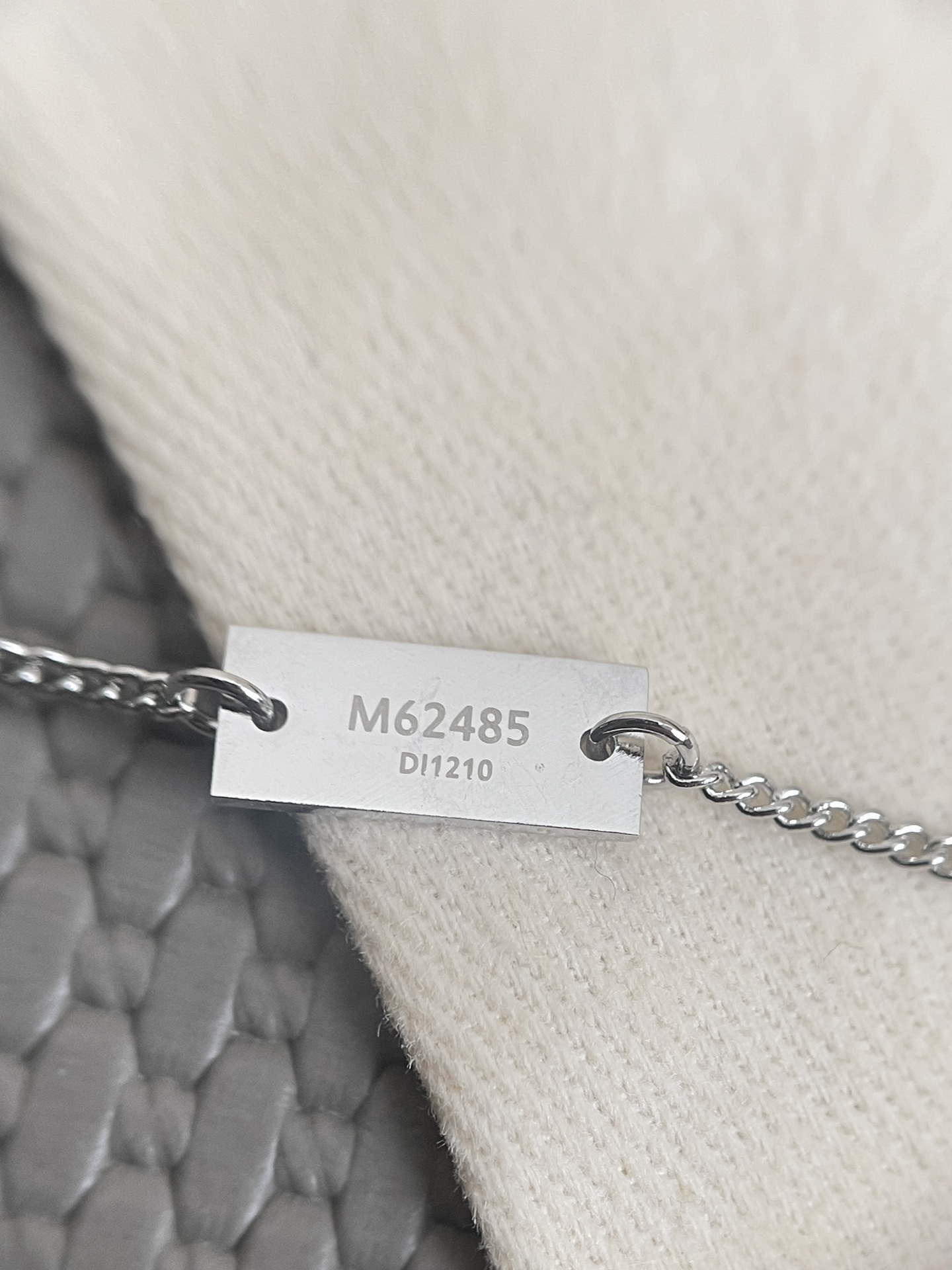 LV jewelry -LV 0005_CM_2