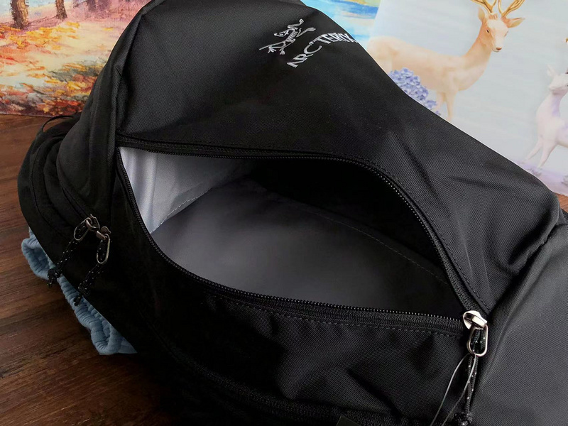 arcteryx . 316 AR E X BAG 26cm X 46cm X 20cm 662237 7F06