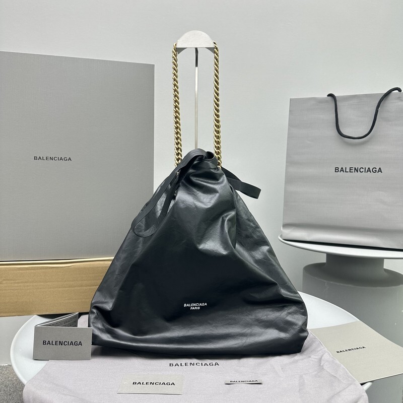 Balenciaga bags 𝗕𝗮𝗹𝗲𝗻𝗰𝗶𝗮𝗴a 23crush bag 9F70