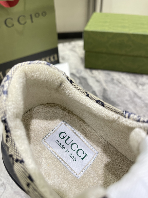 karl lagerfeld GUCCI 823620