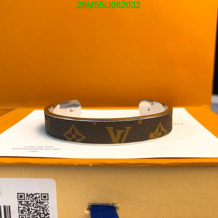 earrings Louis Vuitton Men s Jewelry Code J0620322442