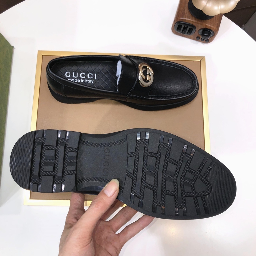 gucci shoes/sneakers-251