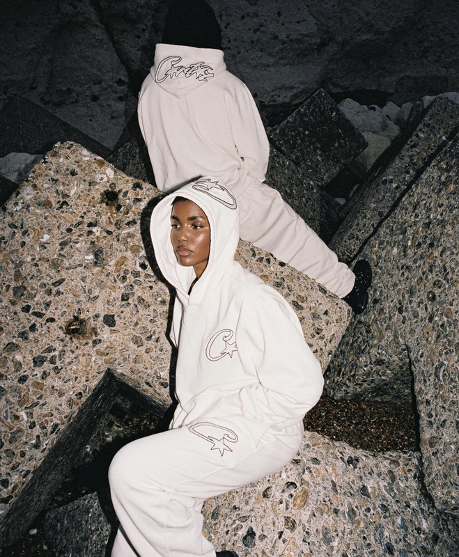 goat 430 satin C star applique suitF873