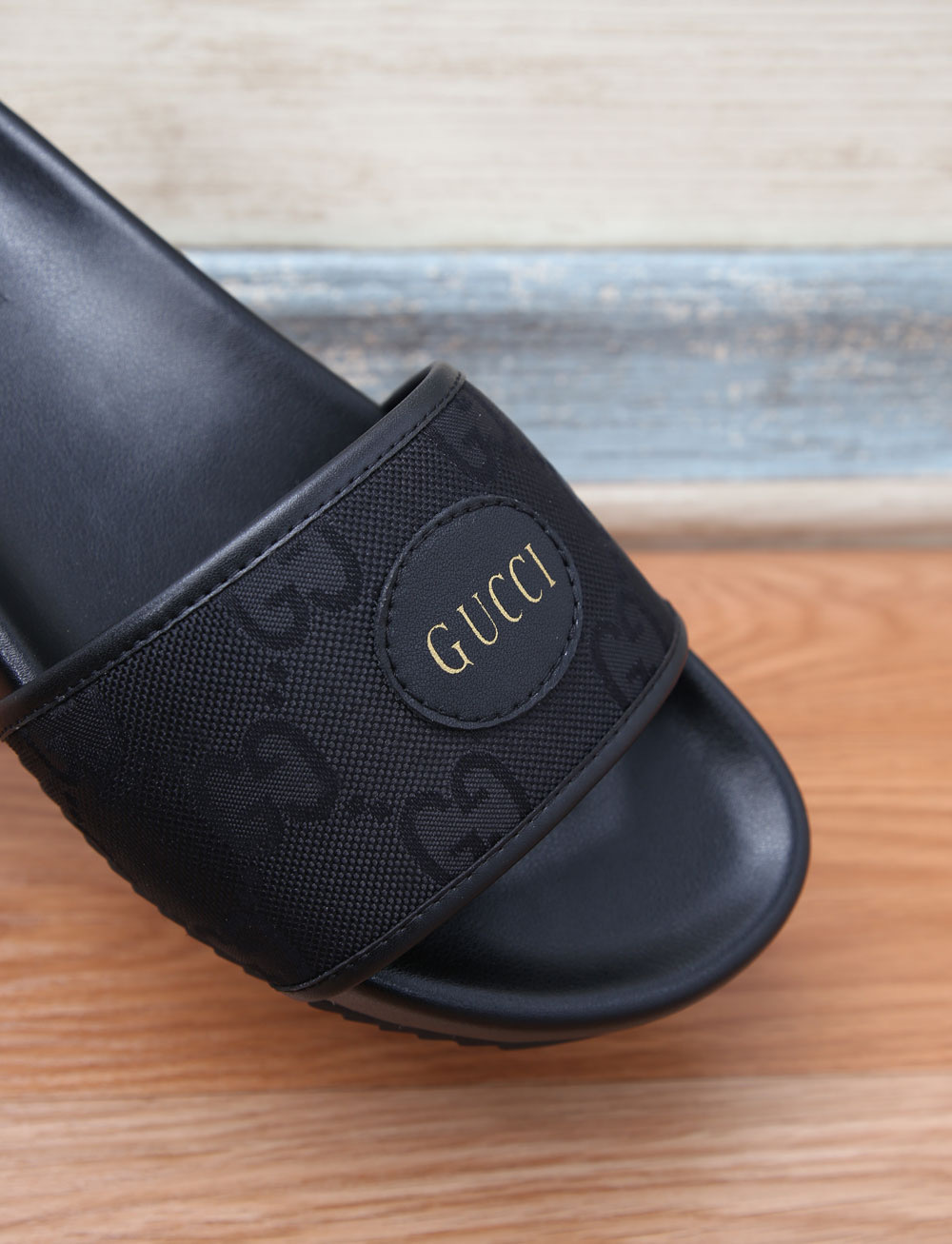 GUCCI SHOES Gucci men's off the grid slides 644754(120 usd)(89B9)
