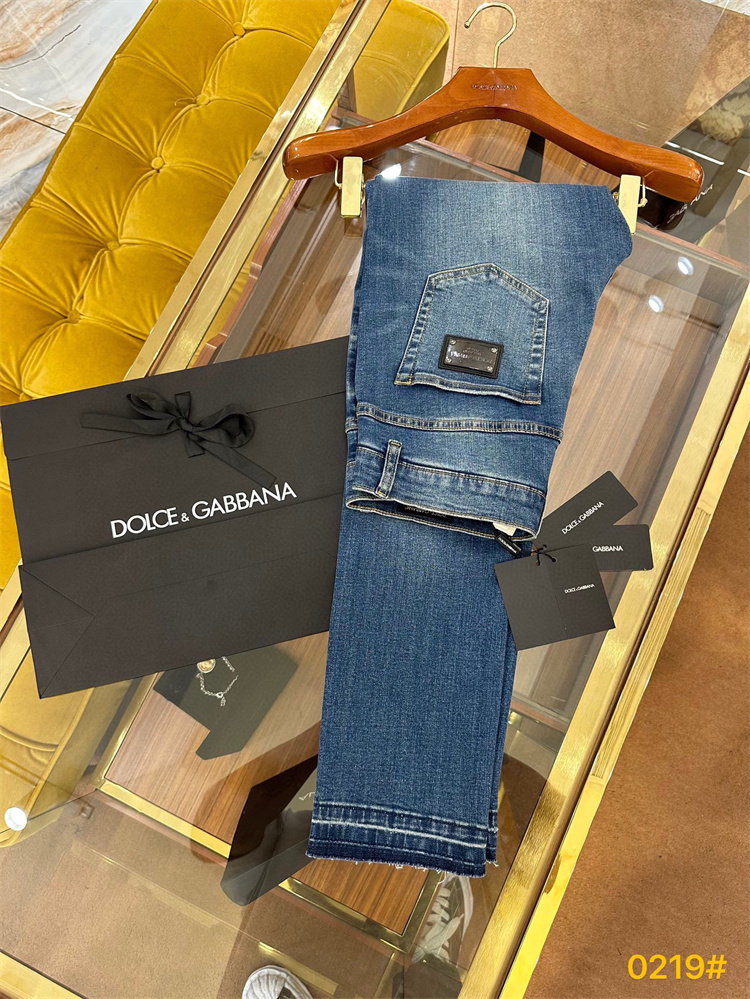 Dolce & Gabbana Clothes D﹡lce & Gabbana Jeans Top Version 861D
