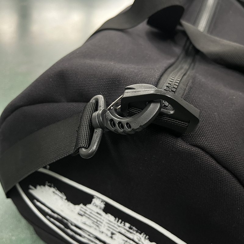 corteiz Corteiz travelling bag C8CE