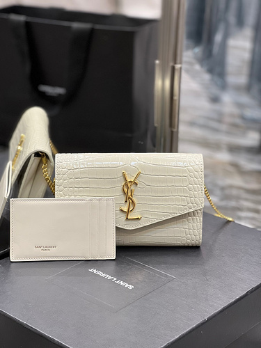 ysl U Ptoun 240USDBEA4