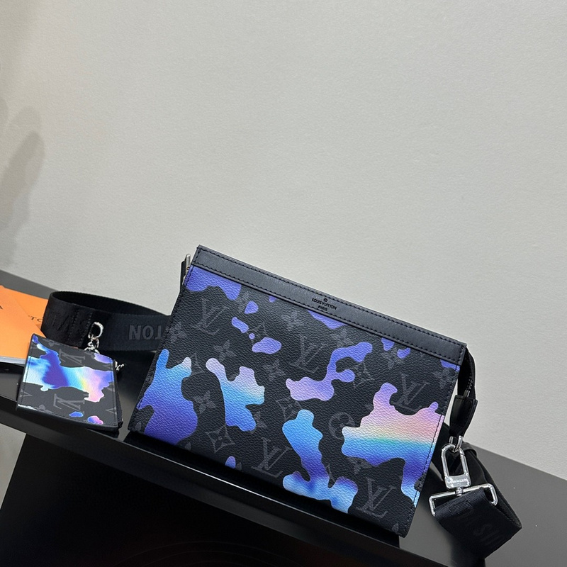 shoulder bag Louis Vuitton GASTON shoulder bag1EB8