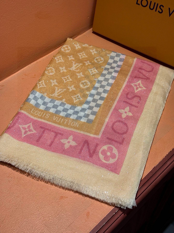 Brand Scarf and Blanket LV Scarf 20241015TC084