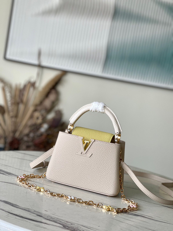 designer bags Size︰21.0x14.0x8.0cm 5093