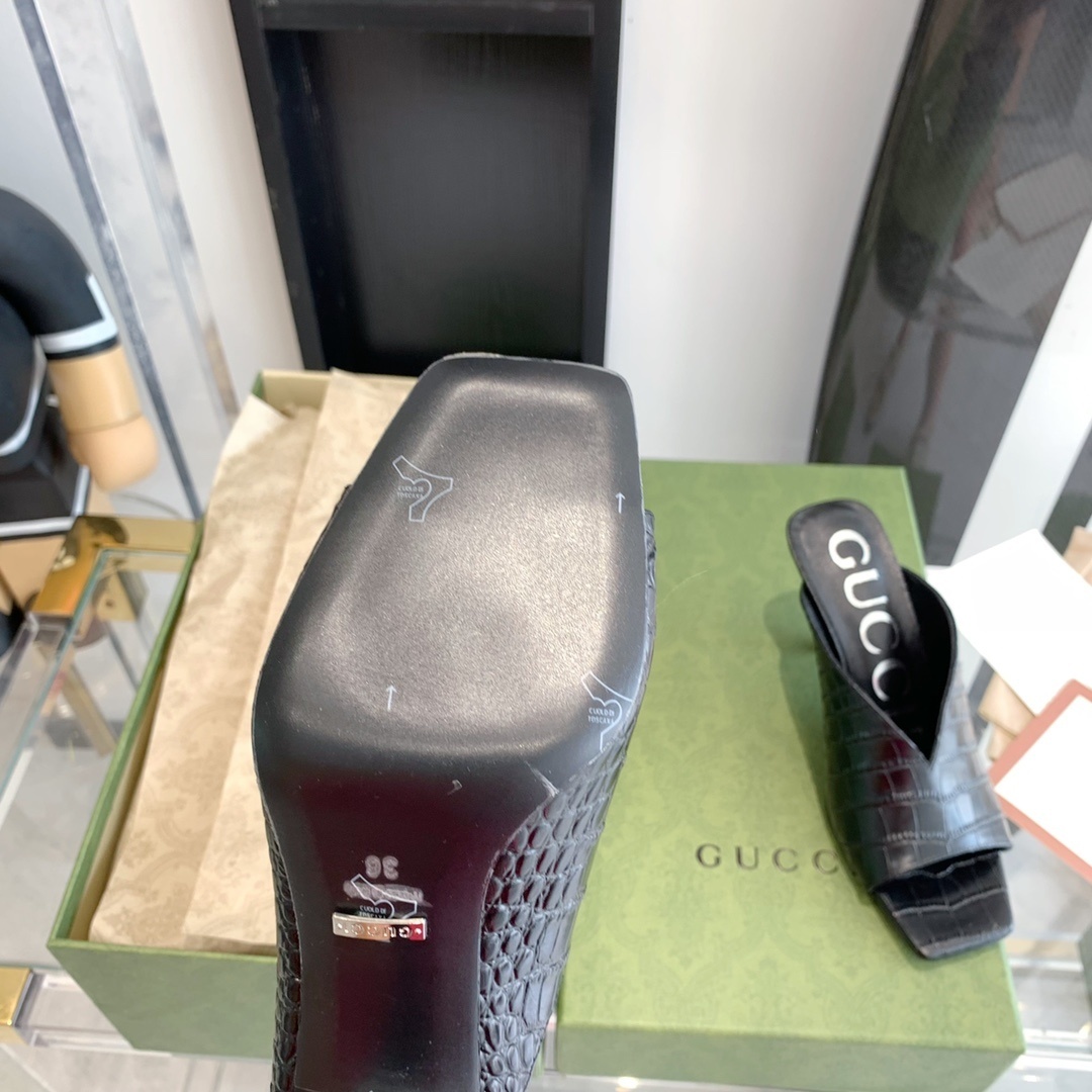 gucci shoes/sneakers-153