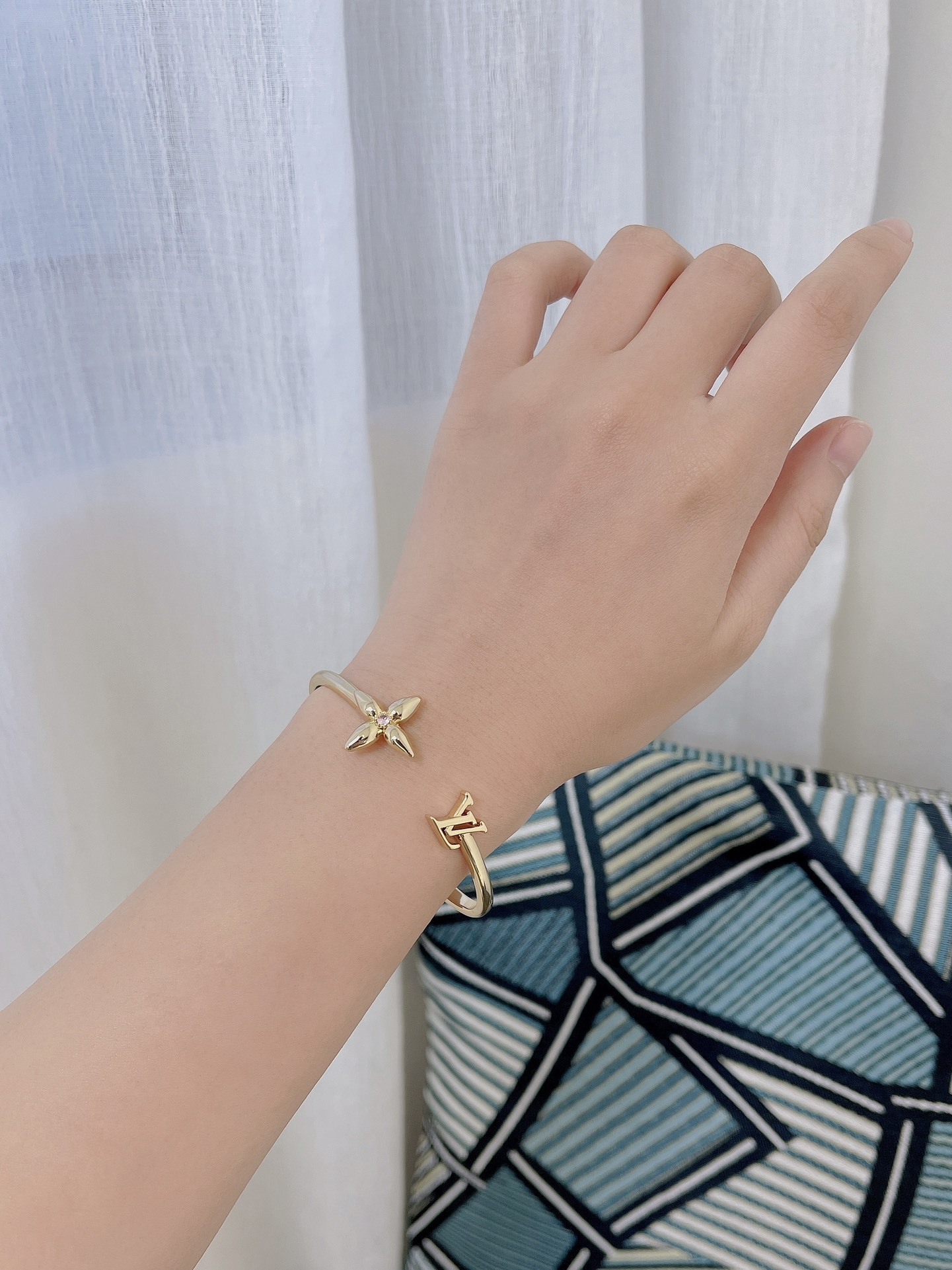 LV jewelry -LV 0009_CM_1