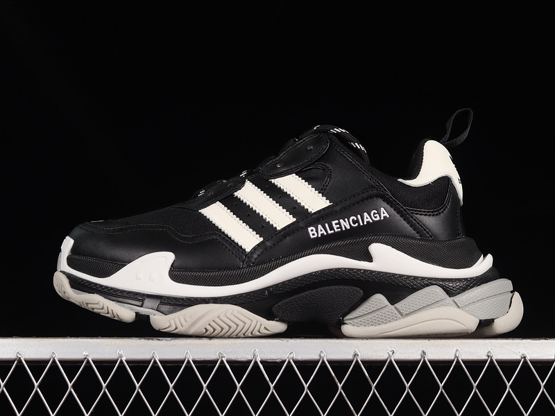 BALENCIAGA TRIPLE S 【450】[W3RB21010]-[A﹡D X BA﹡LEN﹡CIAGA TRIPLE S SNEAKERS BLACK∕BLACK∕WHITE]-