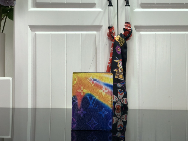 LV POCKET ORGANIZER M62663(EA1D)