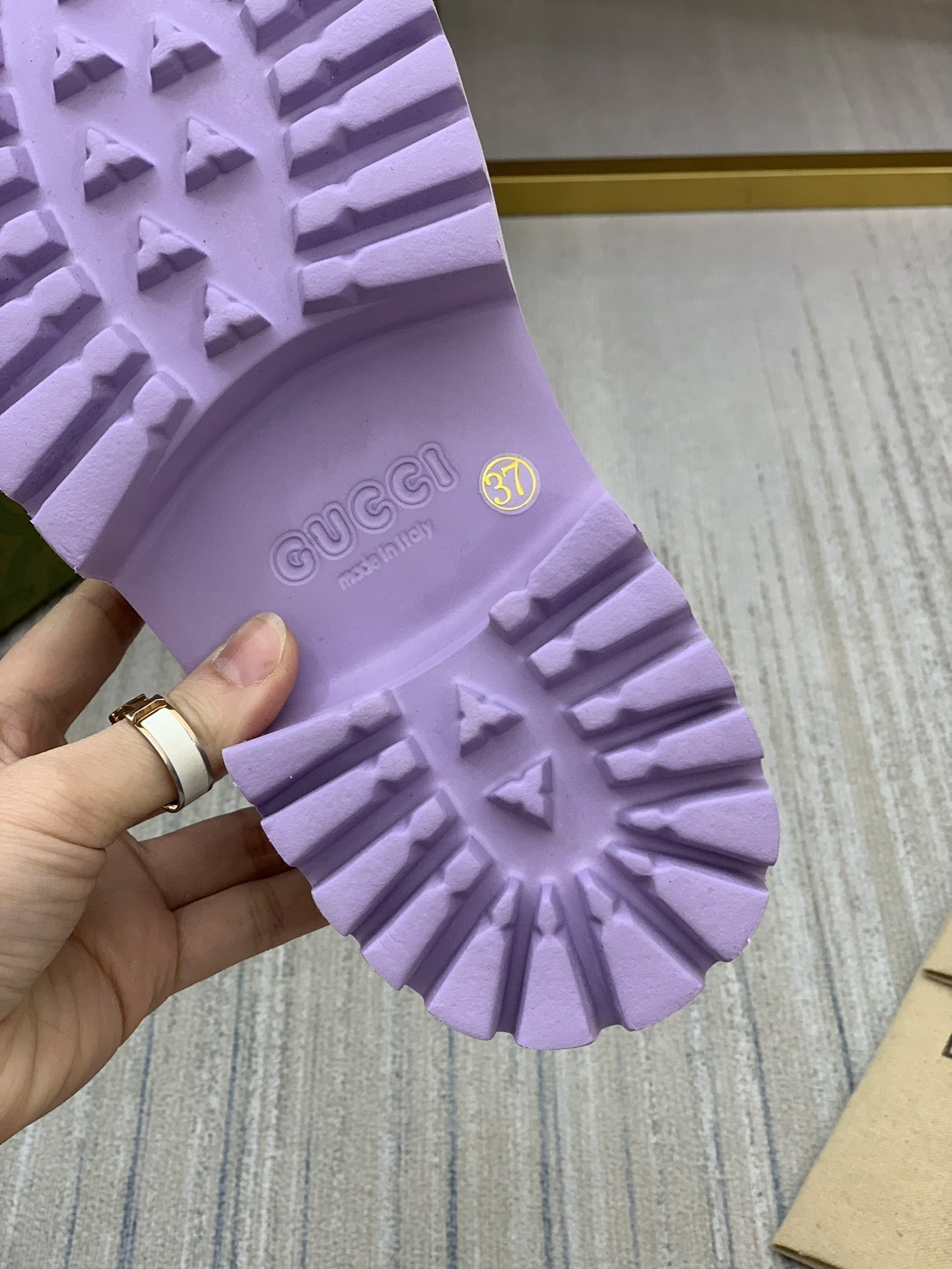 gucci shoes/sneakers-085