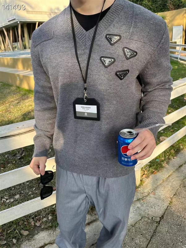 prada 2024SS P ADA Sweater Top Version 17093BD