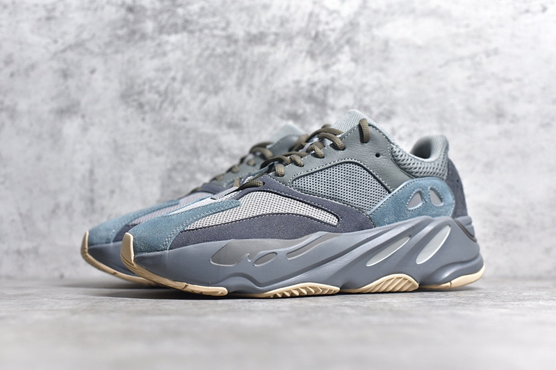 yeezy 700 YEEZY 700 TEAL BlUE 12A0