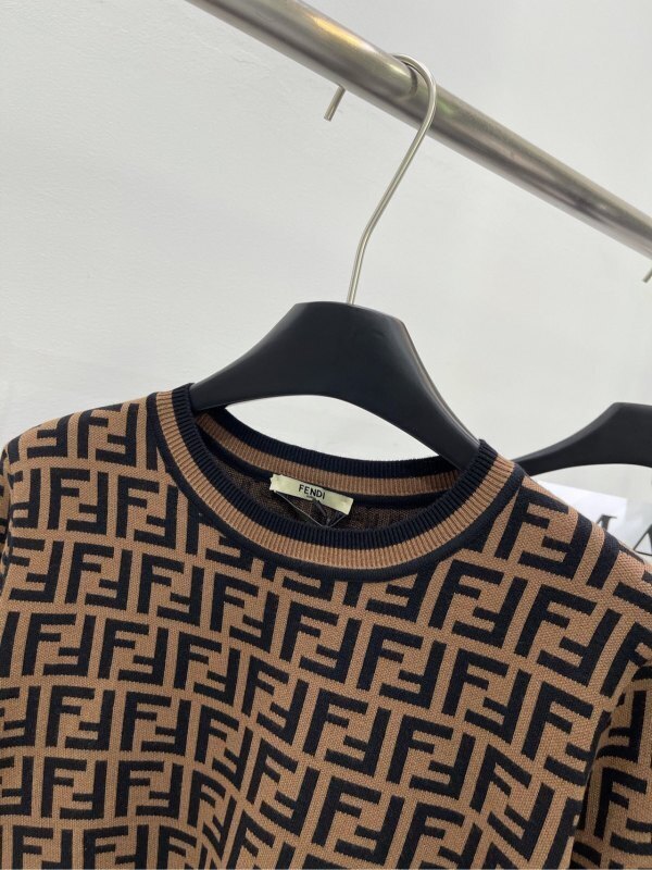 Fendi Women clothes -FENDI 0105C741