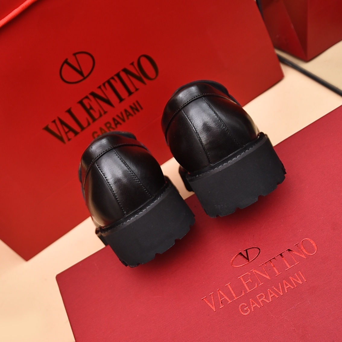 valentino shoes /sneakers-185