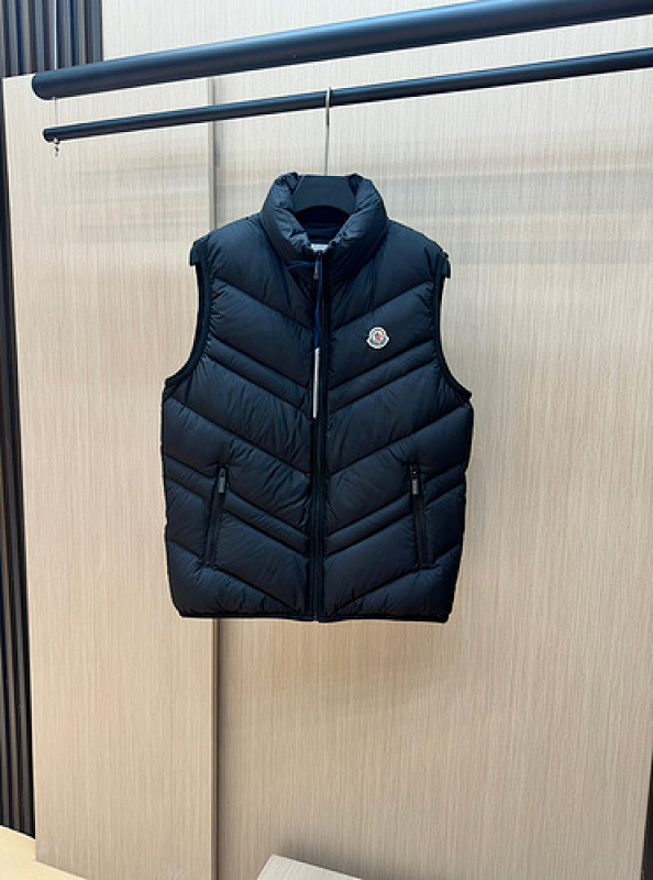 Moncler M0N﹡CLE﹡ VEST F1C6
