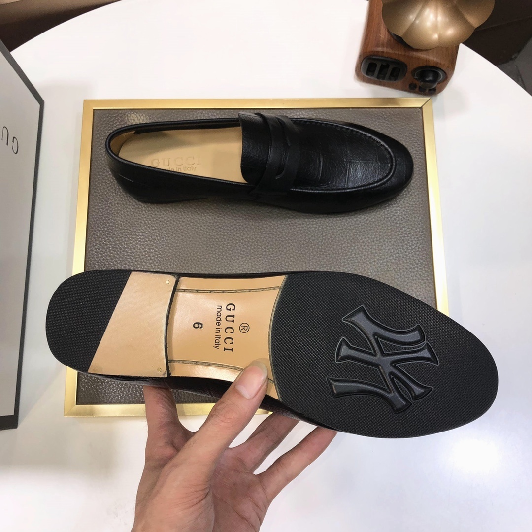 gucci shoes/sneakers-404