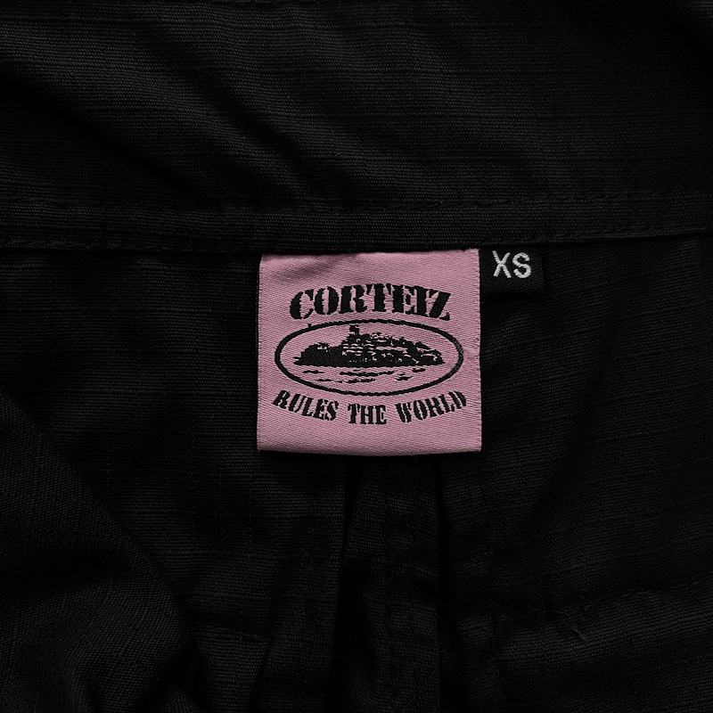 corteiz 280 black with pink logo cargos 5235