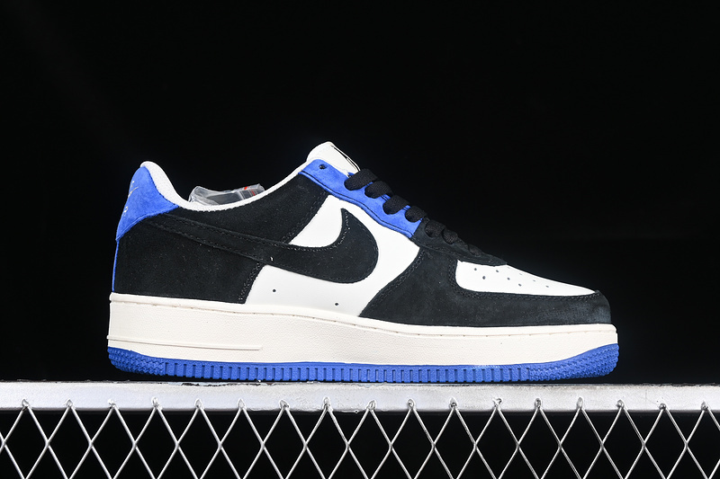 air force 1 320 AV0383 231 AIR FORCE 1 07 LOW WHITE BLACK BLUE WOMAN 36 39 MAN 40 45 EE5A