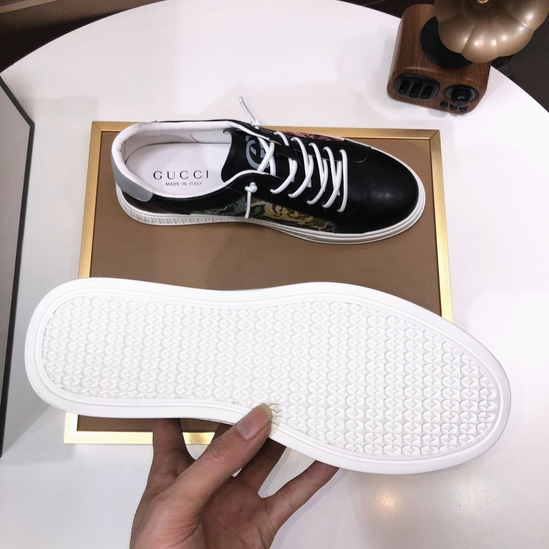 gucci shoes/sneakers-214