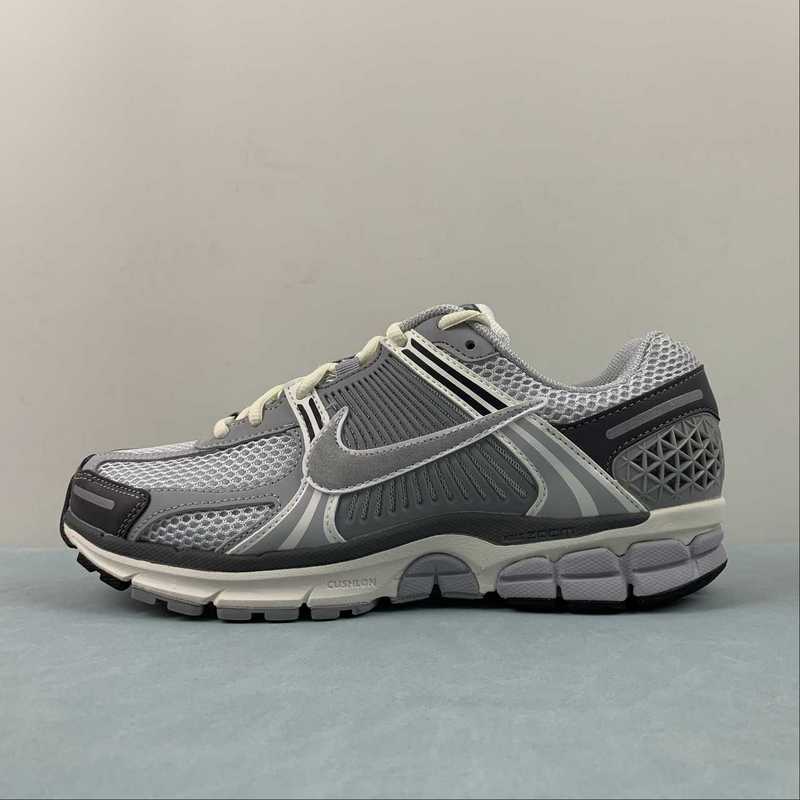 nike zoomx invincible run flyknit3 Zoom Vomero 5 FD9919 001 36 454DBC