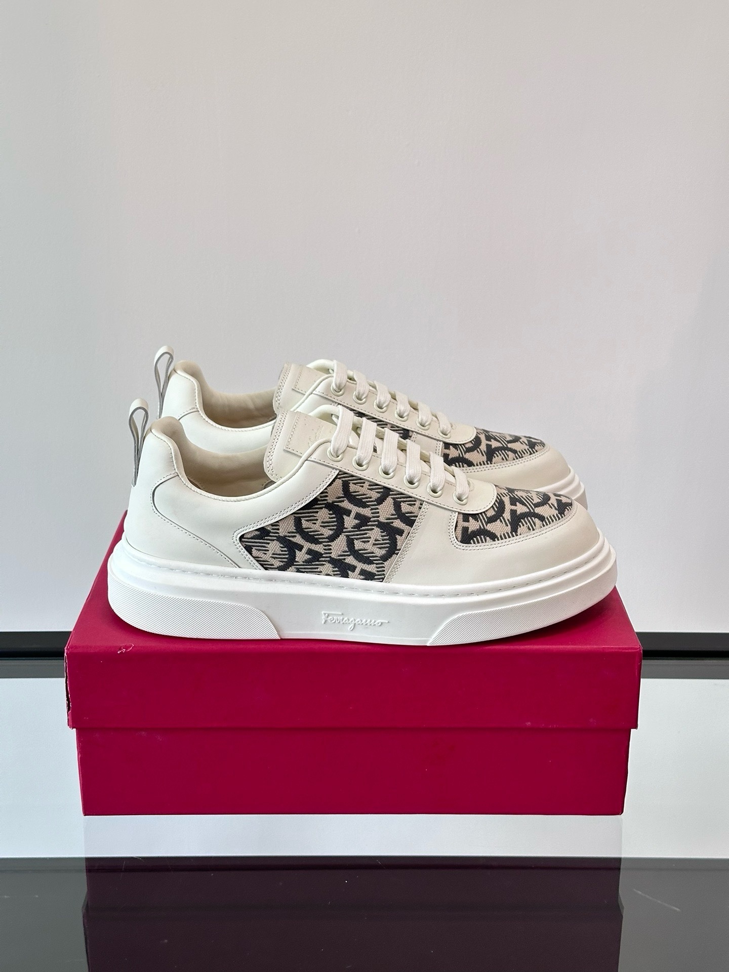 Ferragamo shoes Ferragamo shoes size︰eu38-45 321640A(B213)