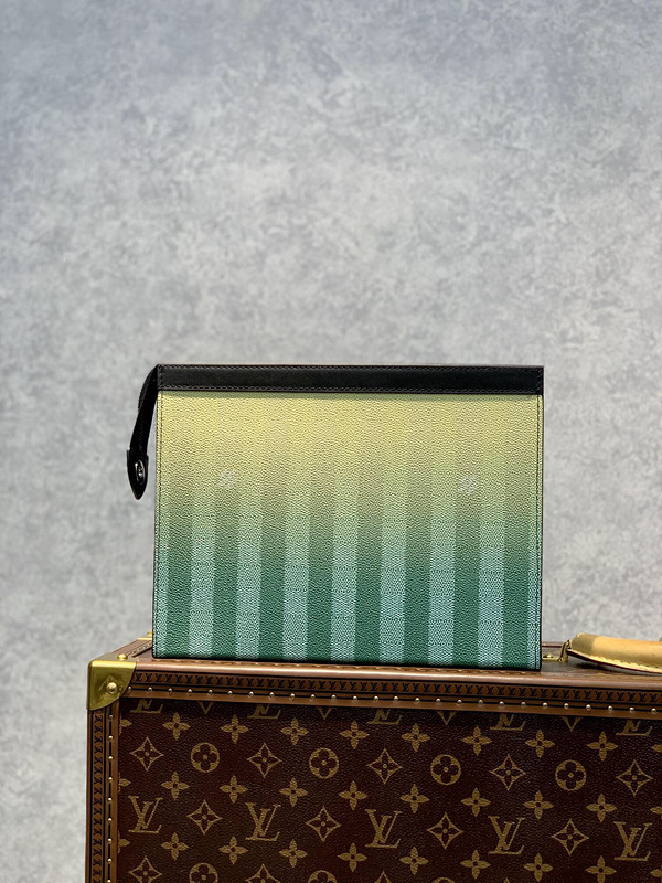 LV POCHETTE VOYAGE M81317(150USD)(4D3D)