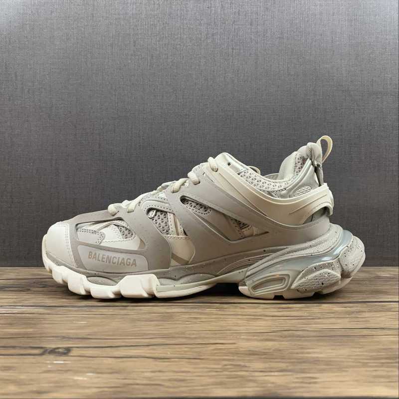 BALENCIAGA TRACK 【580】[BA﹡LEN﹡CIAGA TRACK 2.0 SNEAKER BEIGE∕BEIGE∕BEIGE]-[WOMAN︰35-39]-[MAN︰40