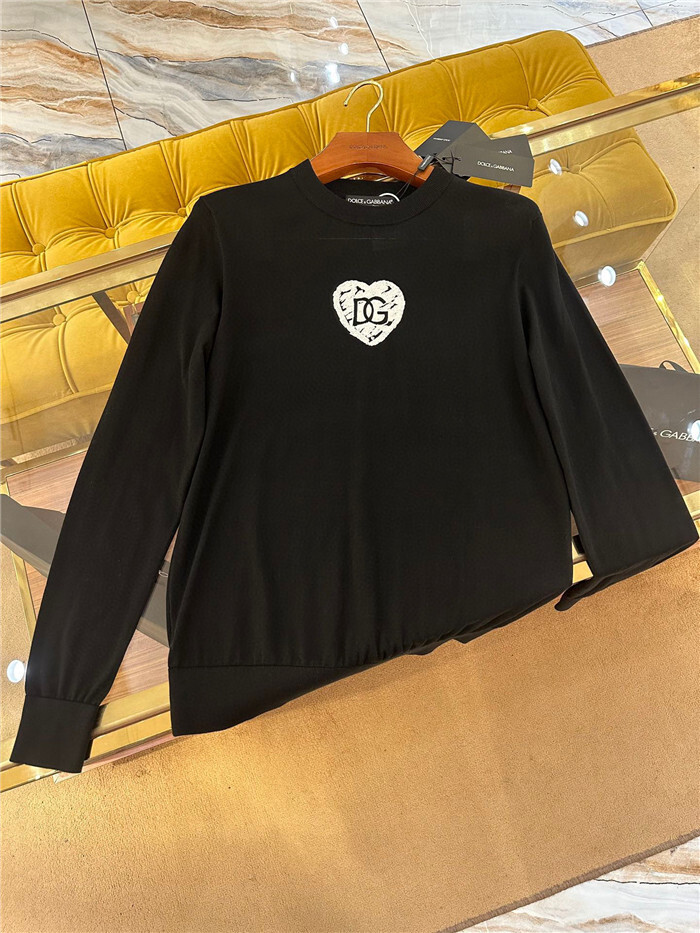 Dolce & Gabbana Clothes D﹡lce & Gabbana Sweater $160 CF27