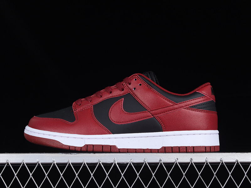 dunk 330 DN1431 002 SB DUNK LOW NEXT NATURE BLACK TEAM RED WHITE WOMAN 36 39 MAN 40 47.5 273E