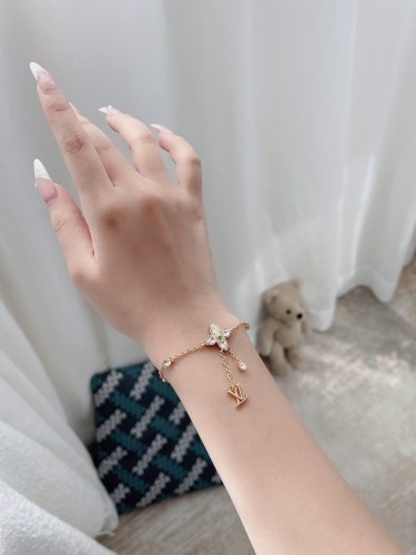 LV jewelry -LV 0060