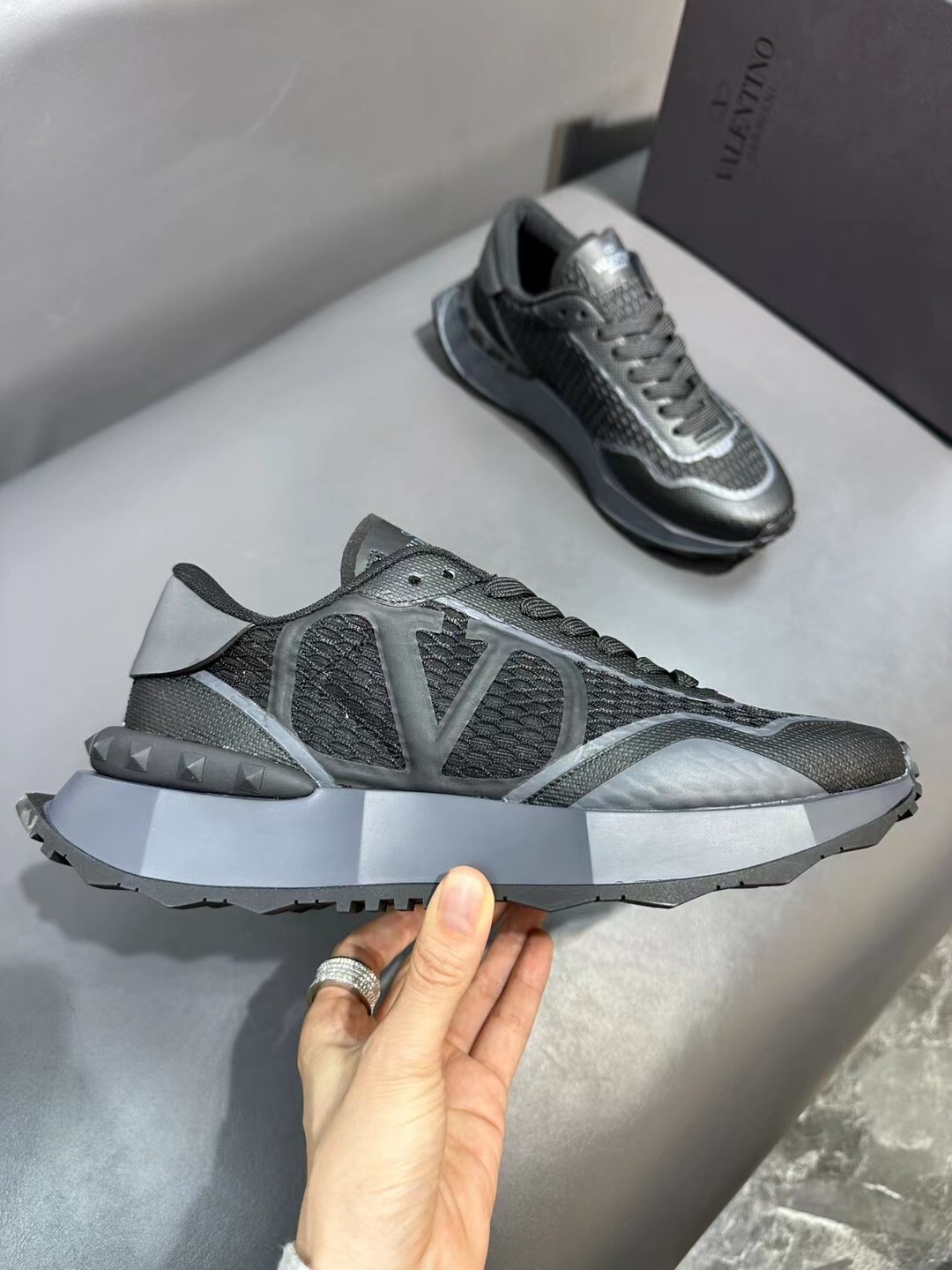 valentino shoes /sneakers-237