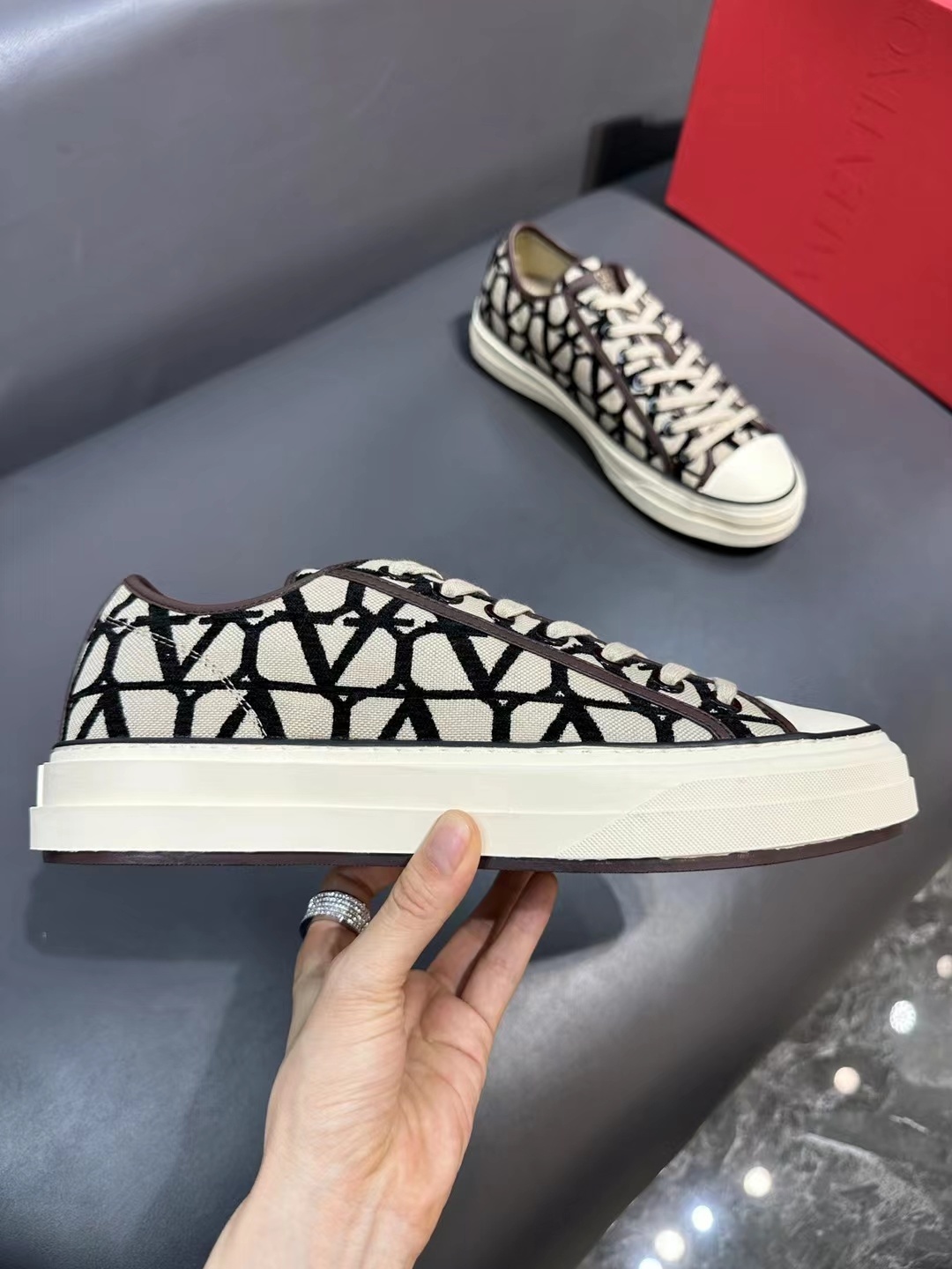 valentino shoes /sneakers-238
