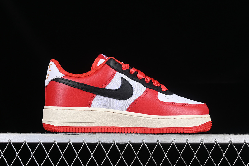 air force 1 320 FN7439 133 AIR FORCE 1 07 LOW CNY UNIVERSITY RED COCONUT MILK BLACK UNISEX 35