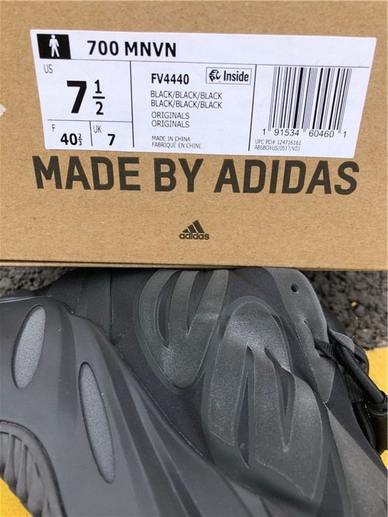 yeezy 700 a didas Yeezy Boost 700 MNVN Black FV4440 Size 36 46.516A8