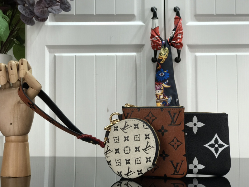 louis vuitton LV Clutch bag M695167913