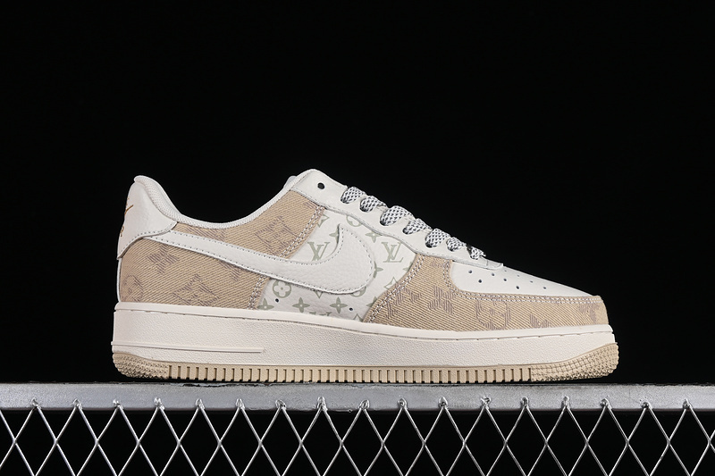 air force 1 340 DD8686 300 AIR FORCE 1 07 LOW L V WHITE GREY KHAKI WOMAN 36 39 MAN 40 45 F386