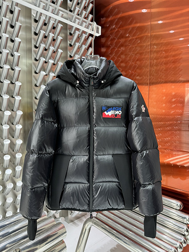 Moncler M0N﹡CLE﹡ COAT 8D60