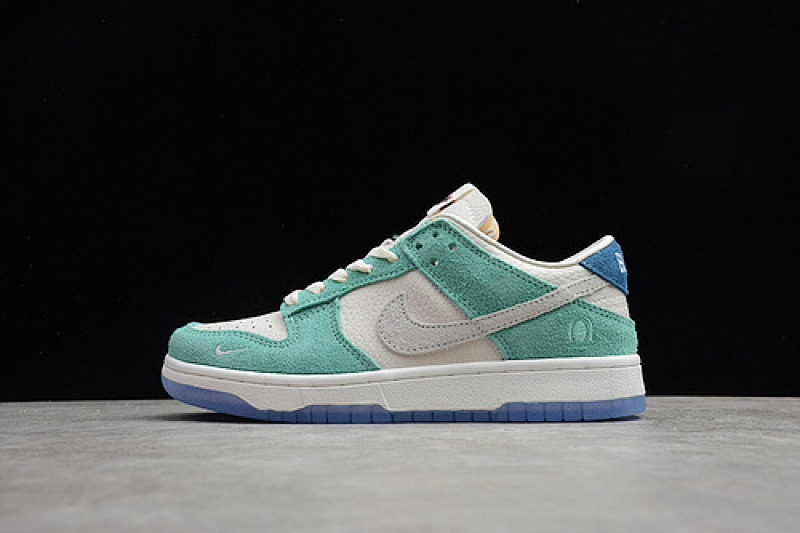 dunk 300 CZ6540 101 SB DUNK LOW PRO PRM WHITE MINT GREEN BLUE WOMAN 36 39 MAN 40 45 5F95