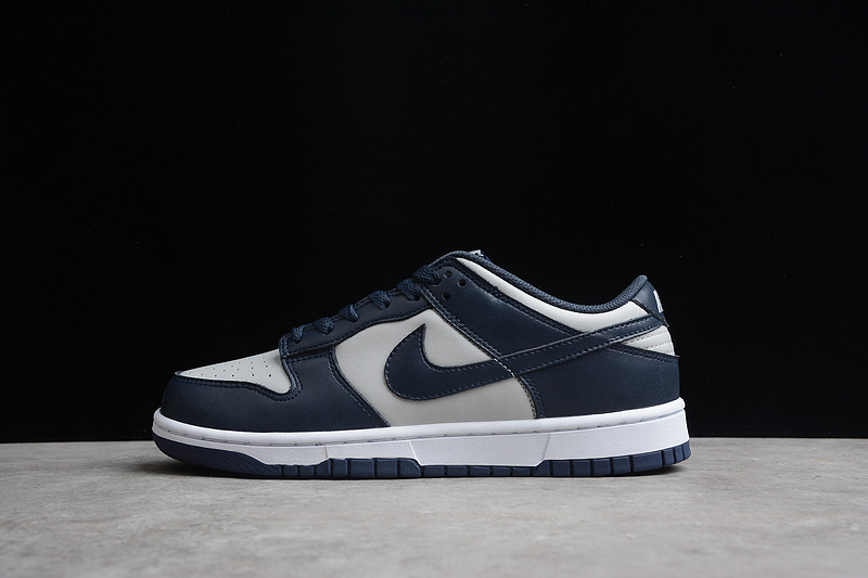 dunk 320 CW1590 004 SB DUNK LOW GS GEORGETOWN WOLF GREY DARK OBSIDIAN TOTAL ORANGE UNISEX 36