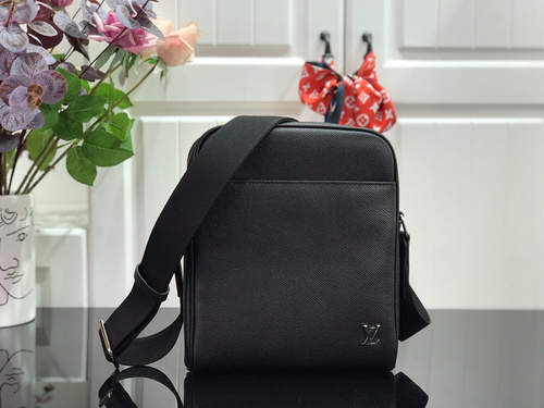 LV ALEX MESSENGER BB M30265(3CA3)